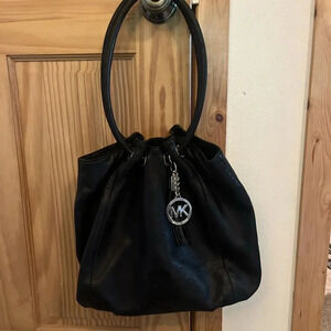 Michael Kors Pebbled black leather ring tote with gold hardware Hobo Shoulder